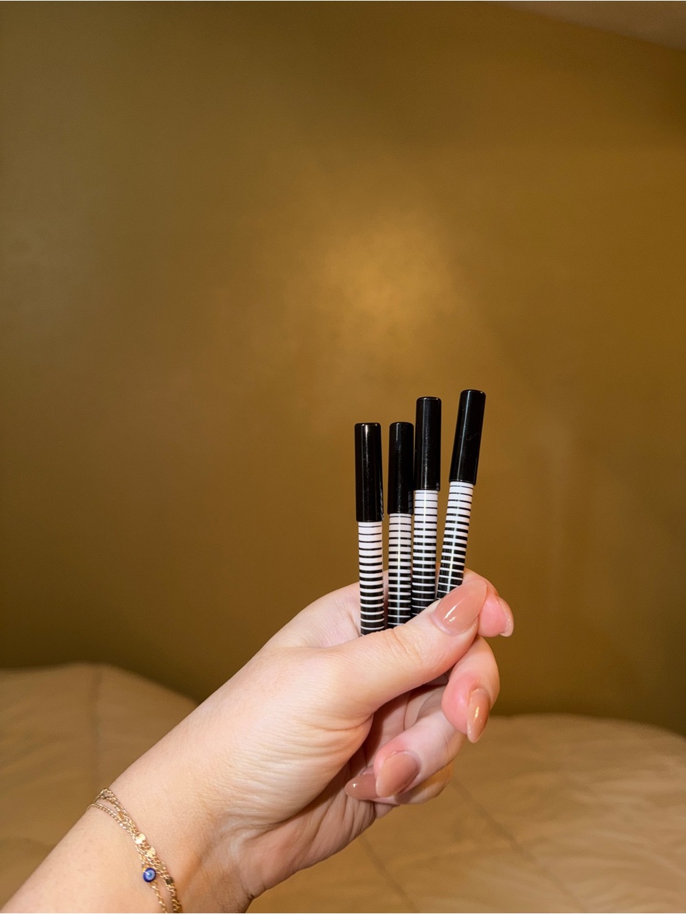 Dibs Beauty Lip Definers